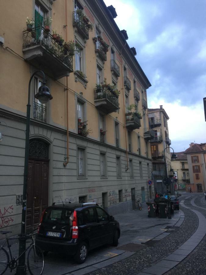 Mansarda In Borgo Dora Lägenhet Turin Exteriör bild